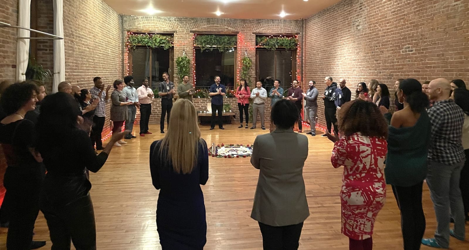 Participants gathered in the opening circle before a Tantra Speed Date event.